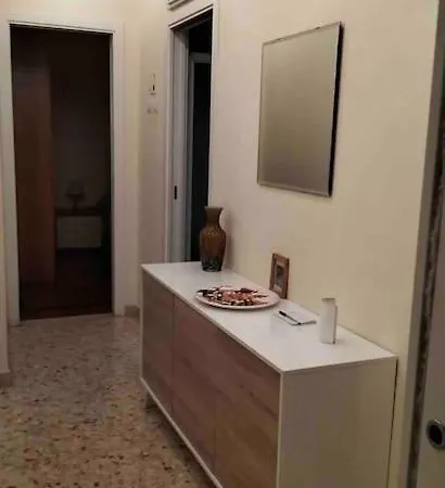 Vicino Spiagge Posto Auto * Санремо